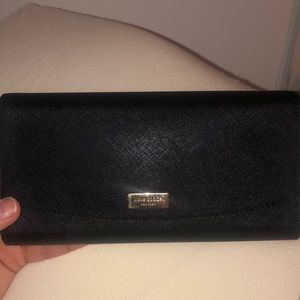 Kate Spade Wallet ♠️